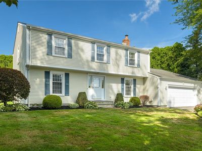 215 Harris Ave, Portsmouth, RI, 02871