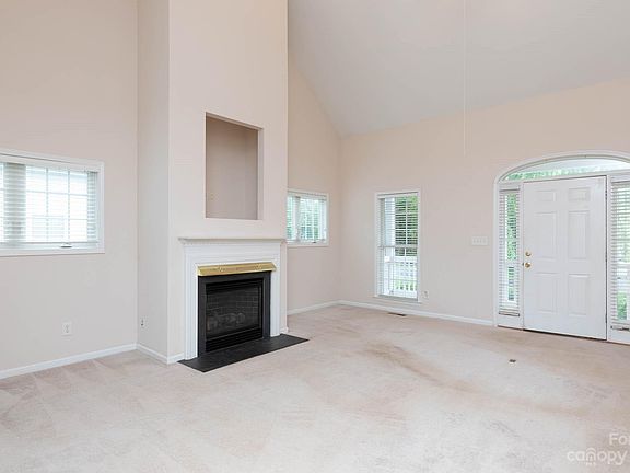 5th image of 816 Savannah Place Dr