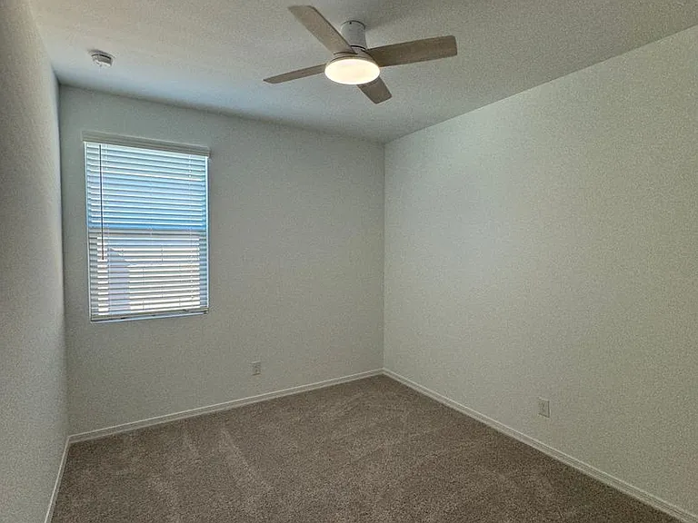 7606 W Smoketree Dr — Photo 38