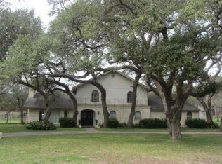 213 Madera Dr, Victoria, TX 77905