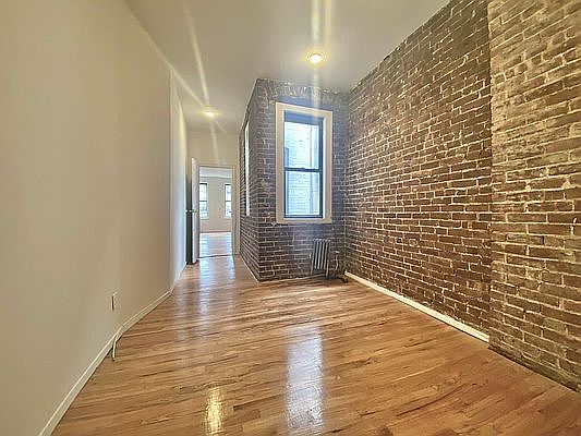 5th image of 364 W 52nd St APT 5E