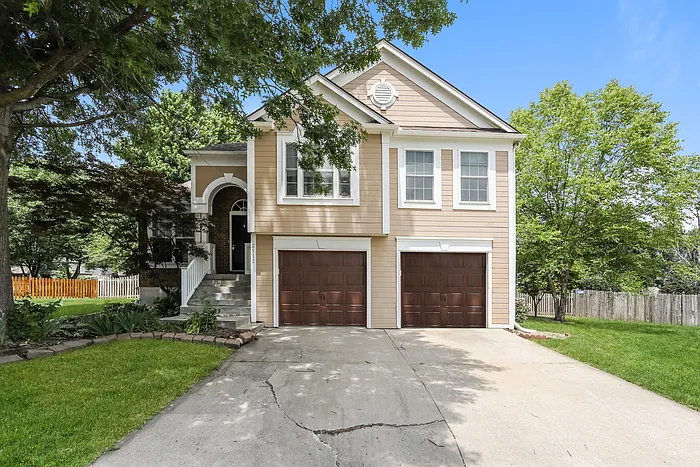 2512 SE Kimbrough Ct — Photo 2