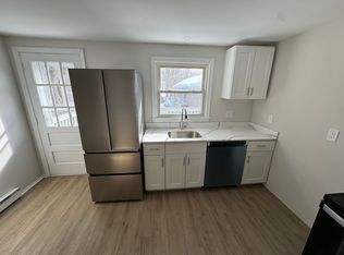 106-108 Oak St #1, Rollinsford, NH 03869