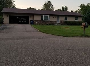 500 McKinley St, Amherst, WI 54406