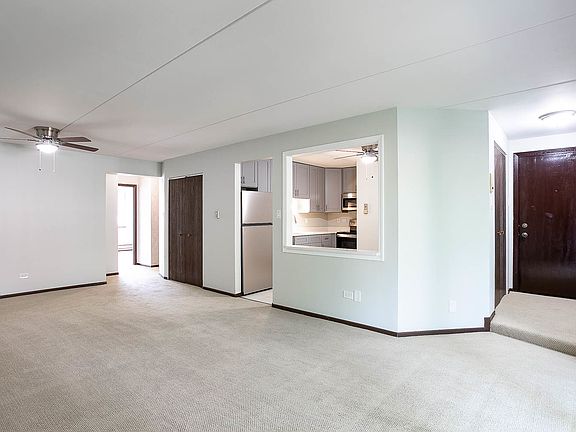 5th image of 5334 Waterbury Ln APT 1204A