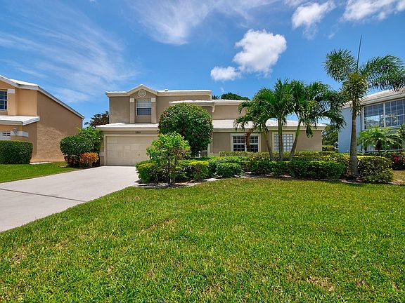 4th image of 9205 SE Deerberry Pl