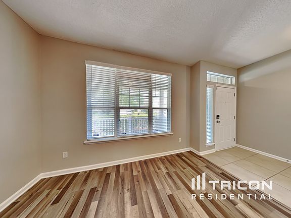 5th image of 156 Tollerton Ave