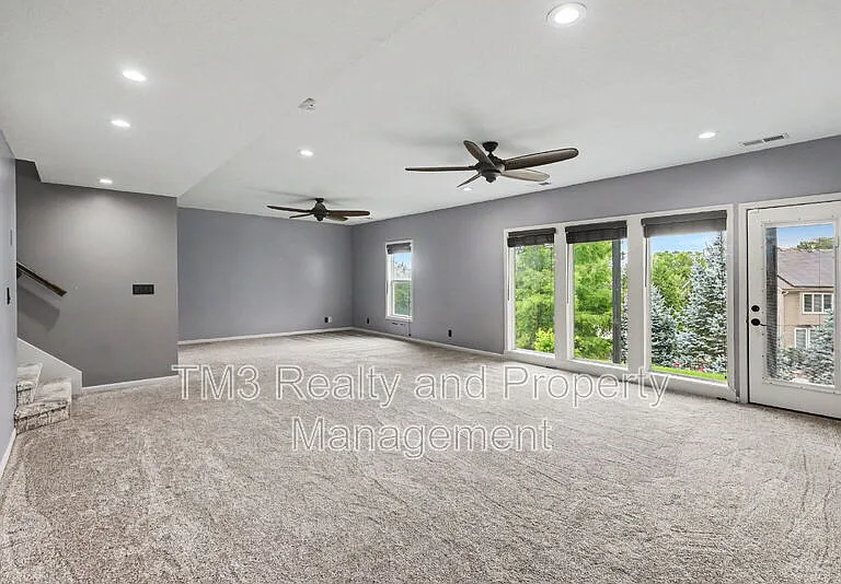 5605 NE Coral Dr — Photo 22