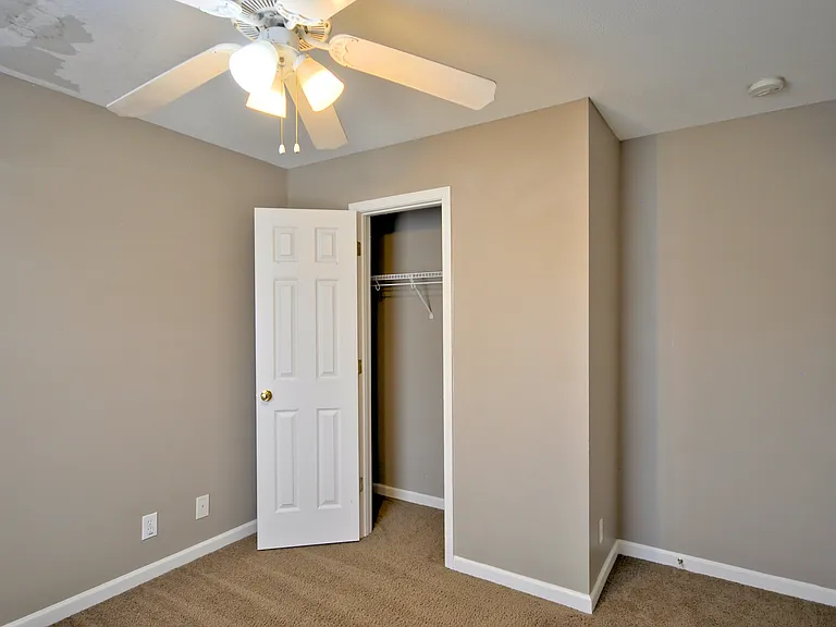 3291 S Senseney Cir — Photo 35