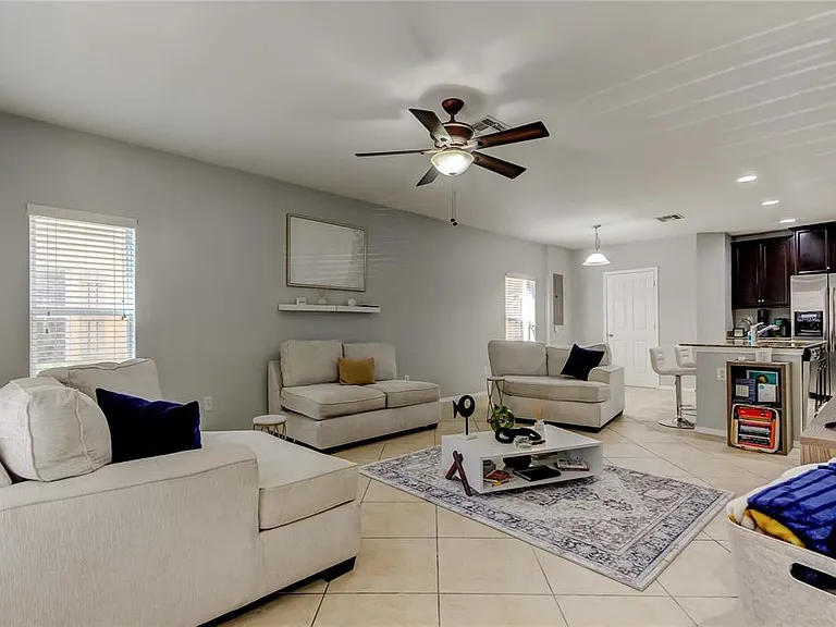 4623 Chatterton Way — Photo 4