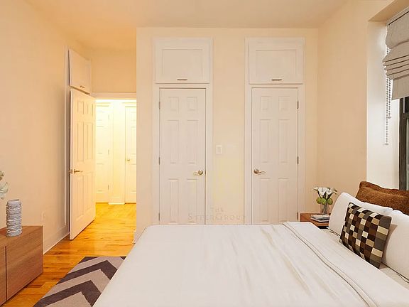 2nd image of 60 Clarkson Ave #2P