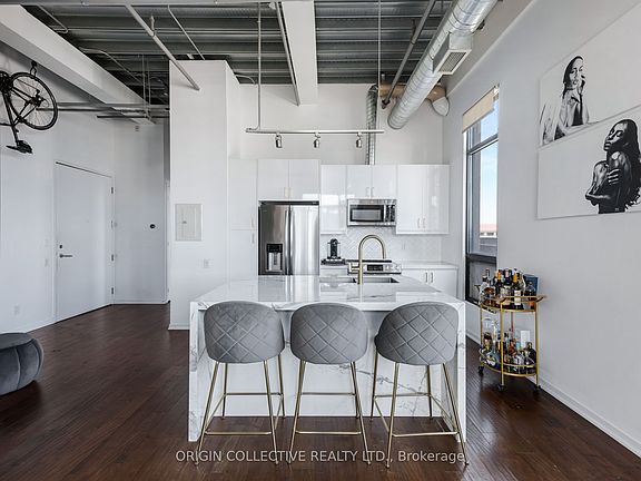 5th image of 736 Dundas St E #Penthouse 2