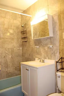 Rented by Frontmark | media 48