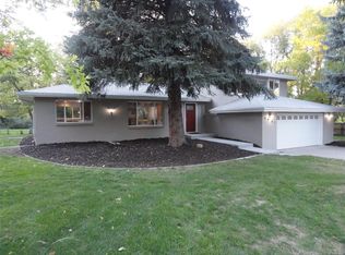 5901 S Cherrywood Cir, Centennial, CO 80121