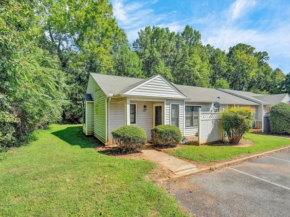 201 Countryplace Ln, Lynchburg, VA 24501