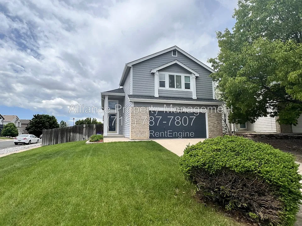5985 Christa Ct