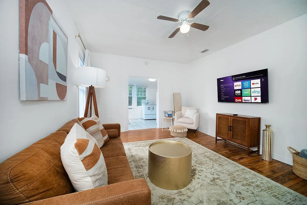 1 bed, 800 sqft, $1,295 — Photo 4