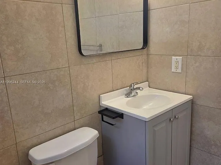 34 SW 6th Ave #4 — Photo 6