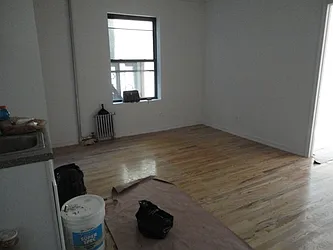 Rented by Aimee Grodanz, LREB