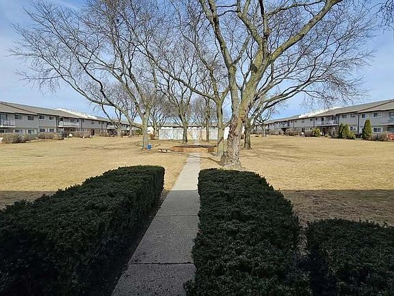 2nd image of 850 E Old Willow Rd APT 218