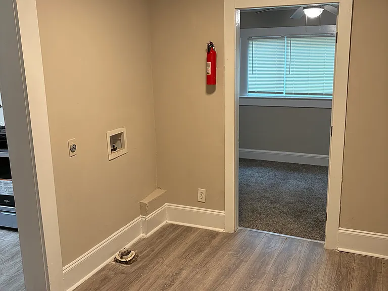961 Lena St NW #A — Photo 20