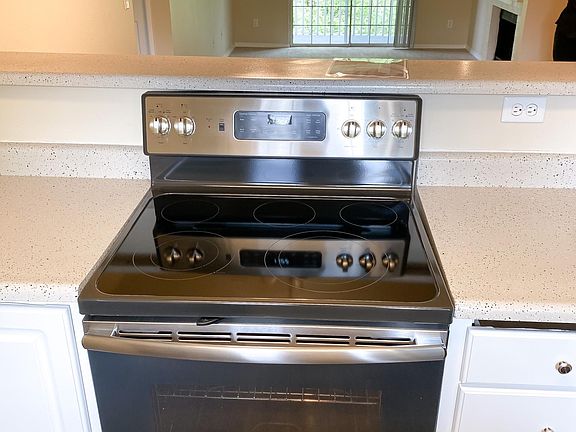 4th image of 16524 NE 37th St #W3068