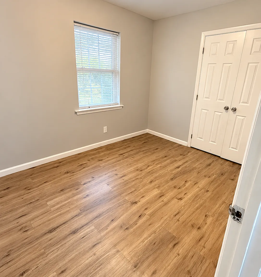 655 Sumner Place - 1 — Photo 3