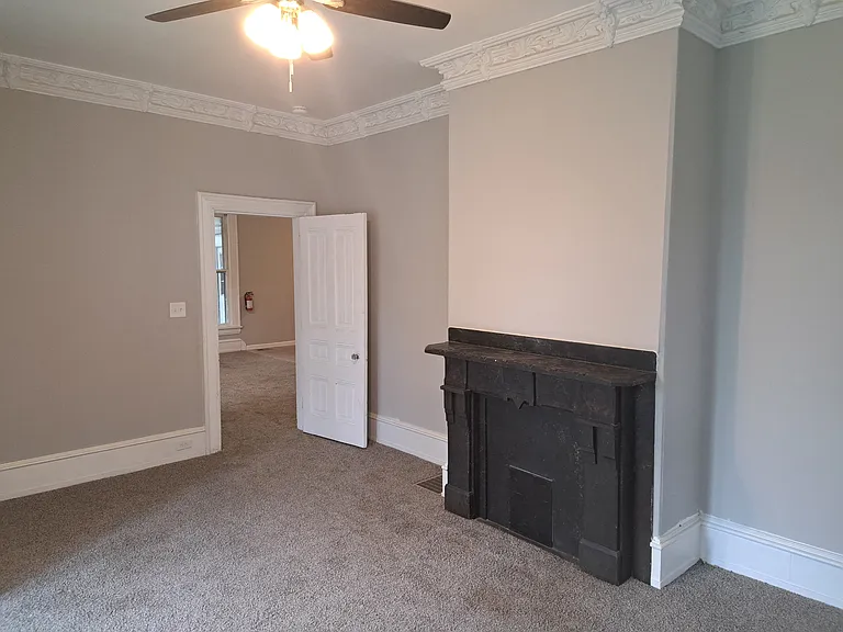 100 Railroad Ave #1 — Photo 3
