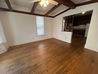 4 bed, 1.0 bath, 1030 sqft, $2,245 — Photo 4