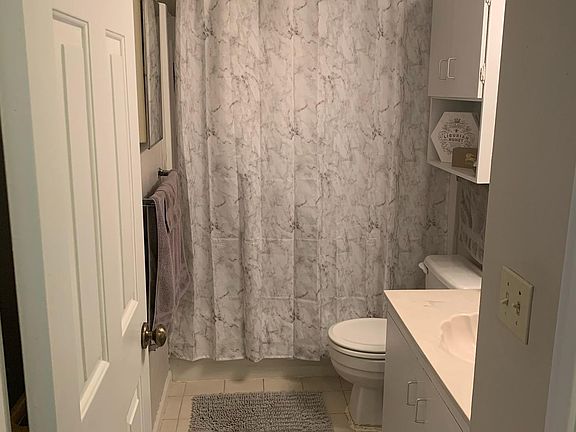 3rd image of 9177 Wrenwood Ln