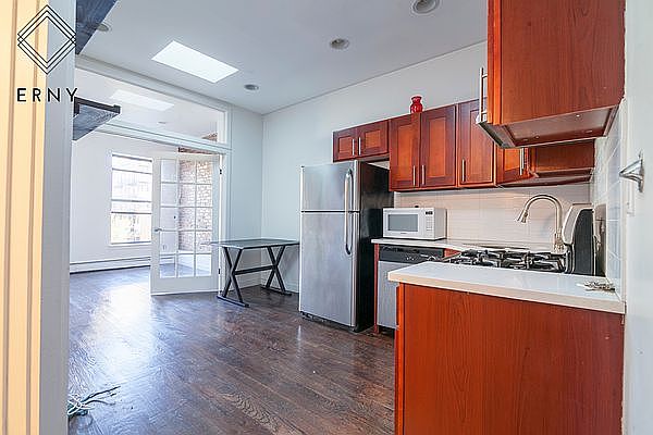 1st image of 188 Tompkins Ave #3R
