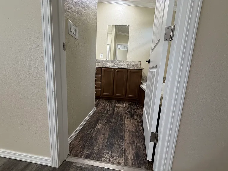 709 N Collins Fwy #213 — Photo 12