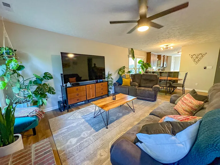 5813 Bacarro Pl — Photo 7