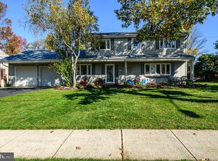 25 Probasco Dr, Allentown, NJ 08501