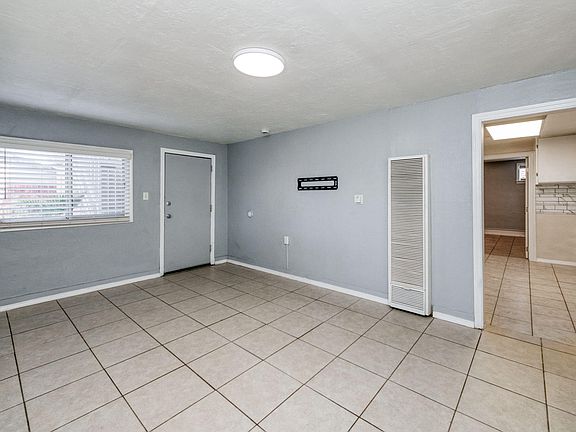 2nd image of 340 N K Street