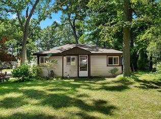 220 Ellsworth Lake Dr, Gregory, MI 48137
