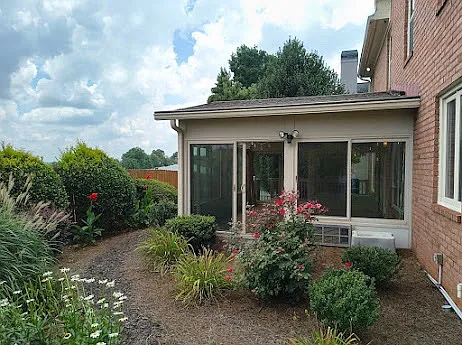 4153 Gateswalk Dr SE — Photo 2
