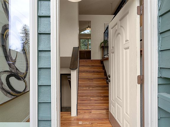  Memorable curb appeal and style.