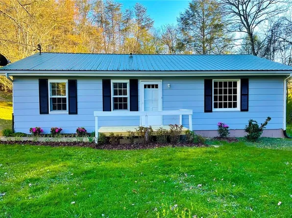182 Hughes St, Mc Caysville, GA 30555