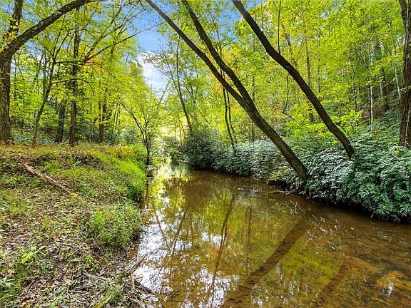 4th image of 86 Mill Creek Road