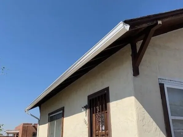 1015 Hazeldine Ave SE, Albuquerque, NM 87106