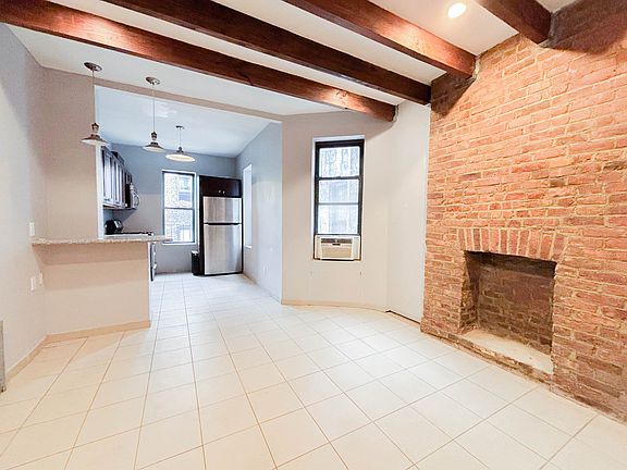 4th image of 181 7th Ave APT 2