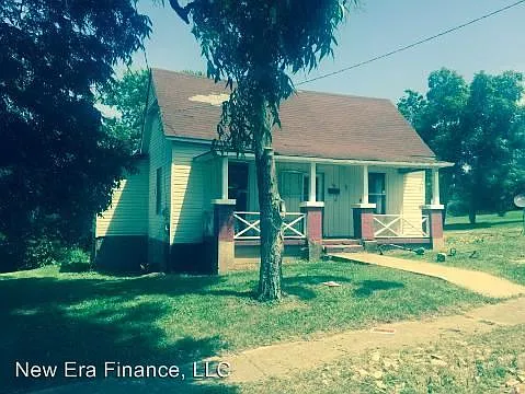 230 5th St photo 1