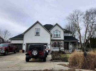 9424 N Askew Ave, Kansas City, MO 64156