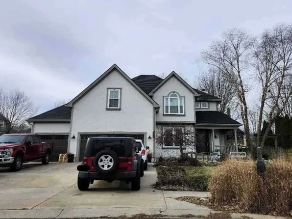 9424 N Askew Ave, Kansas City, MO 64156