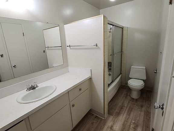 5th image of 4698 Campbell Ave APT 4A