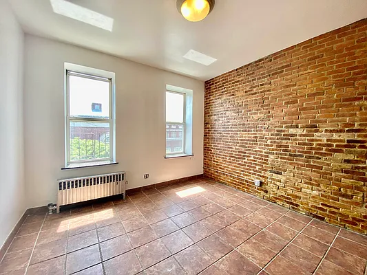 Rented by Abba Realty Associates INC | media 16