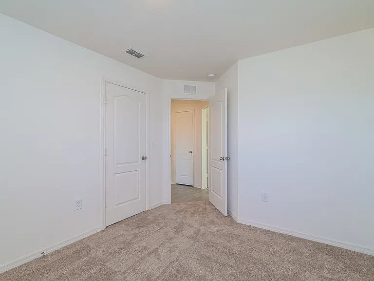 313 Kensington View Dr — Photo 13