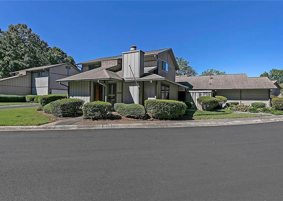 1st image of 374 Manning Villas Dr SW