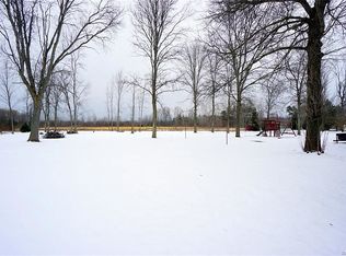 3323 New Rd, Ransomville, NY 14131